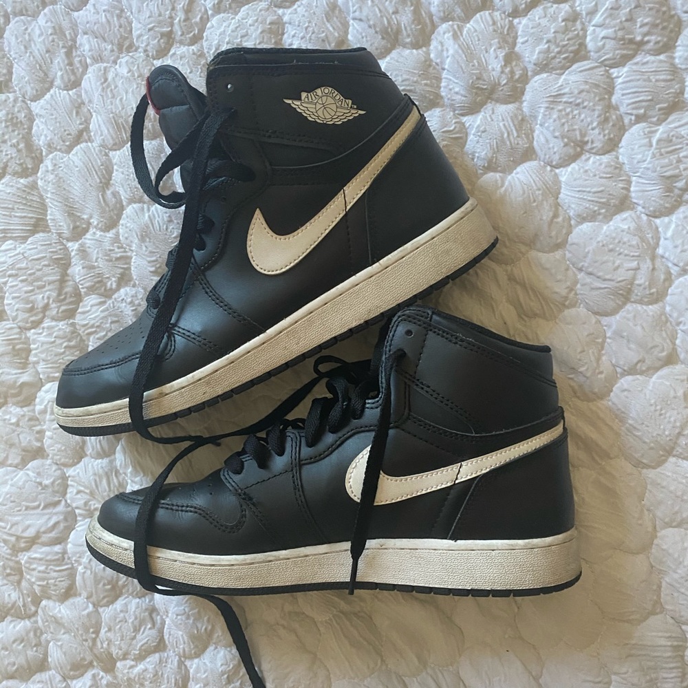Nike Jordan’s. Size: US 7